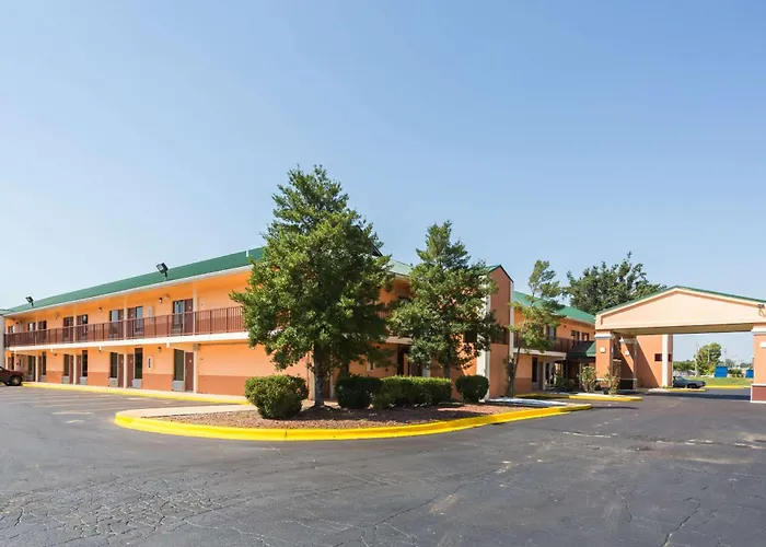 Motel: Econo Lodge Decatur South